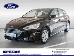 Schwarz metallic Gebraucht 2018 Ford Focus Trend Limousine | 16.990 €