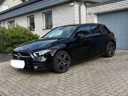 Schwarz Gebraucht 2021 Mercedes A250 AMG line Limousine | 24.900 € (Fairer Preis)