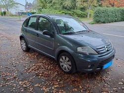 Grau Gebraucht 2007 Citroën C3 Comfort Kleinwagen | 2.500 € (Fairer Preis)