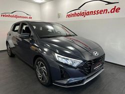 Grau Gebraucht 2024 Hyundai i20 Limousine | 17.450 € (Guter Preis)