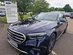 Nautikblau metalliclack Gebraucht 2024 Mercedes E200 Premium Kombi | 59.890 €