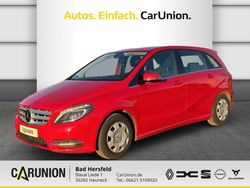 Rot Gebraucht 2012 Mercedes B180 Van / Kleinbus | 12.390 € (Fairer Preis)