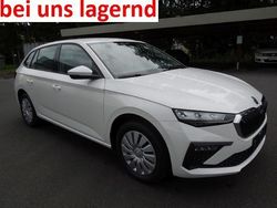 Candyweiß Neu 2025 Skoda Scala Essence Kleinwagen | 21.465 € (Guter Preis)