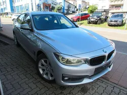 Glaciersilber Gebraucht 2017 BMW 320 Advantage Limousine | 15.900 € (Fairer Preis)