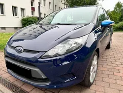 Blau Gebraucht 2010 Ford Fiesta Kleinwagen | 2.650 € (Fairer Preis)
