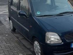 Blau Gebraucht 2000 Opel Agila Kleinwagen | 1.950 € (Etwas zu teuer)