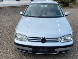 Silber Gebraucht 2002 VW Golf IV Limousine | 2.150 € (Etwas zu teuer)