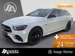 Polarweiss Gebraucht 2023 Mercedes E300 AMG Kombi | 44.114 €