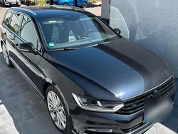 Schwarz Gebraucht 2016 VW Passat R-line Kombi | 19.900 € (Fairer Preis)