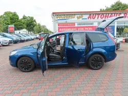 Blau Gebraucht 2010 Ford Focus Style Kombi | 3.990 € (Teuer)