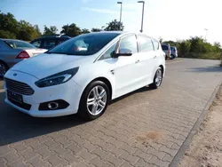 Weiß Gebraucht 2016 Ford S-MAX Titanium Van / Kleinbus | 16.900 € (Teuer)