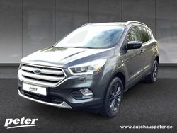 Grau Gebraucht 2017 Ford Kuga Titanium SUV | 10.840 € (Superpreis)