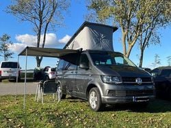 Grau Gebraucht 2016 VW T6 Beach Van | 28.300 € (Teuer)