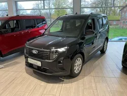 Obsidianschwarz metallic Neu 2025 Ford Tourneo Courier Titanium Van / Kleinbus | 27.980 € (Etwas zu teuer)