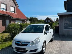 Weiß Gebraucht 2009 Opel Corsa Kleinwagen | 1.600 € (Fairer Preis)