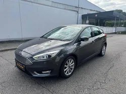 Grau Gebraucht 2018 Ford Focus Titanium Limousine | 12.999 € (Fairer Preis)