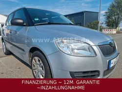 Silber Gebraucht 2009 Skoda Fabia Classic Limousine | 4.495 € (Teuer)
