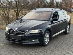 Schwarz Gebraucht 2016 Skoda Superb Style Kombi | 11.700 € (Etwas zu teuer)