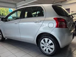 Silber Gebraucht 2007 Toyota Yaris Sol Limousine | 6.500 € (Fairer Preis)