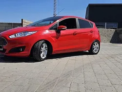 Rot Gebraucht 2015 Ford Fiesta SYNC Edition Kleinwagen | 6.500 € (Fairer Preis)