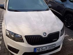 Weiß Gebraucht 2015 Skoda Octavia RS Kombi | 13.000 € (Fairer Preis)
