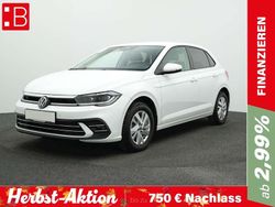 Weiss Gebraucht 2024 VW Polo Style Limousine | 19.250 € (Fairer Preis)