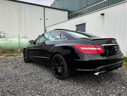 Schwarz Gebraucht 2009 Mercedes E500 AMG Coupé | 13.999 € (Guter Preis)