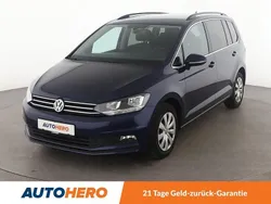Blau Gebraucht 2018 VW Touran Comfortline Van / Kleinbus | 17.700 € (Fairer Preis)