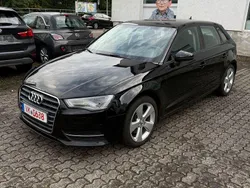 Schwarz Gebraucht 2015 Audi A3 Sportback Attraction Limousine | 10.500 € (Fairer Preis)