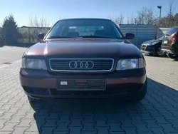 Rot Gebraucht 1997 Audi A4 Limousine | 2.500 € (Fairer Preis)