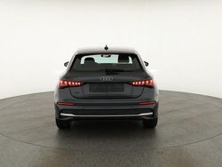 Manhattan grau metallic Neu 2025 Audi A3 Ambiente | 33.475 € (Guter Preis)