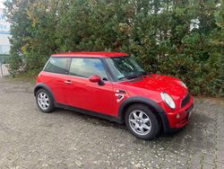 Rot Gebraucht 2006 Mini ONE Seven Kleinwagen | 2.200 € (Fairer Preis)