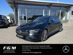 Lack kosmosschwarz Gebraucht 2023 Mercedes CLA200 Shooting Brake Premium Kombi | 34.870 € (Etwas zu teuer)