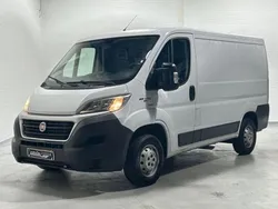 Weiss Gebraucht 2016 Fiat Ducato Van | 10.413 €