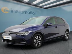 Blau Gebraucht 2024 VW Golf VIII Kleinwagen | 26.499 € (Guter Preis)