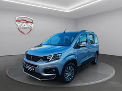 Grau Gebraucht 2021 Peugeot Rifter Allure Van / Kleinbus | 19.490 € (Fairer Preis)