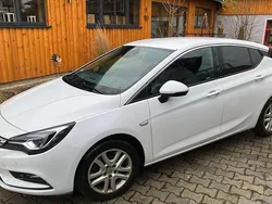 Weiß Gebraucht 2016 Opel Astra Dynamic Limousine | 9.200 € (Fairer Preis)