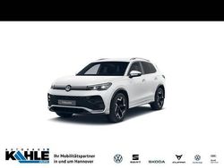 Weiß (oryxweiß perlmutteffekt) Neu 2025 VW Tiguan IQ Drive SUV | 55.730 €