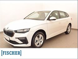 Weiß Gebraucht 2025 Skoda Scala Essence Kleinwagen | 20.870 € (Guter Preis)