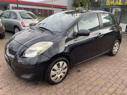 Black mica / ink Gebraucht 2009 Toyota Yaris Sol Limousine | 2.999 € (Fairer Preis)
