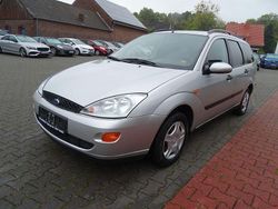 Silber Gebraucht 2002 Ford Focus Futura Limousine | 1.750 € (Fairer Preis)