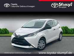 Solid white Gebraucht 2016 Toyota Aygo Kleinwagen | 9.290 € (Fairer Preis)