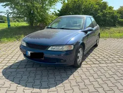 Blau Gebraucht 1999 Opel Vectra Limousine | 1.500 € (Fairer Preis)