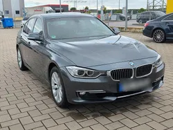 Grau Gebraucht 2013 BMW 320 Luxury Line Limousine | 13.500 € (Fairer Preis)