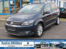 Blau Gebraucht 2015 VW Touran Highline Van / Kleinbus | 11.990 € (Superpreis)