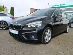 Schwarz Gebraucht 2016 BMW 220 Gran Tourer Sport Line Van / Kleinbus | 17.990 € (Fairer Preis)