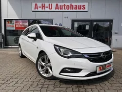 Weiß Gebraucht 2017 Opel Astra Dynamic Kombi | 4.890 € (Superpreis)