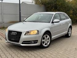 Silber Gebraucht 2012 Audi A3 Sportback Attraction Limousine | 5.990 € (Guter Preis)