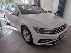 Perlmuttweiß Gebraucht 2021 VW Passat Business Kombi | 20.900 € (Etwas zu teuer)