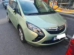 Grün Gebraucht 2012 Opel Zafira Van / Kleinbus | 7.999 €